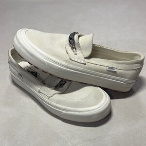 Unisex Vans White Slip-On Shoes men’s 8.5 women’s 10